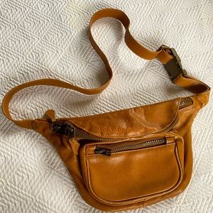 Vintage Green Fields Country Cowhide Collection Fanny Pack